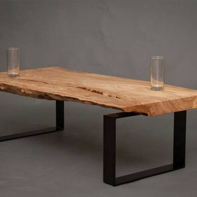 Tafel met glazen